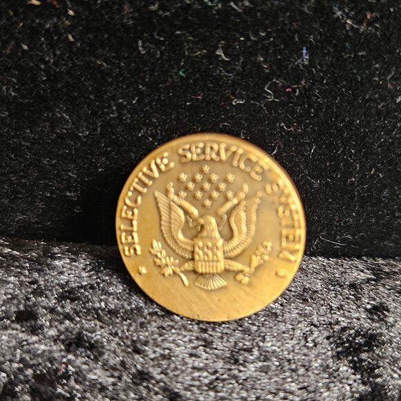 Vintage Selective Service System Pin - Picture 1 of 4